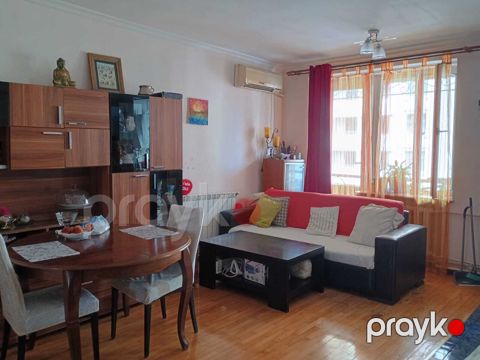 Satılır 2 otaqlı köhnə tikili 50 m²