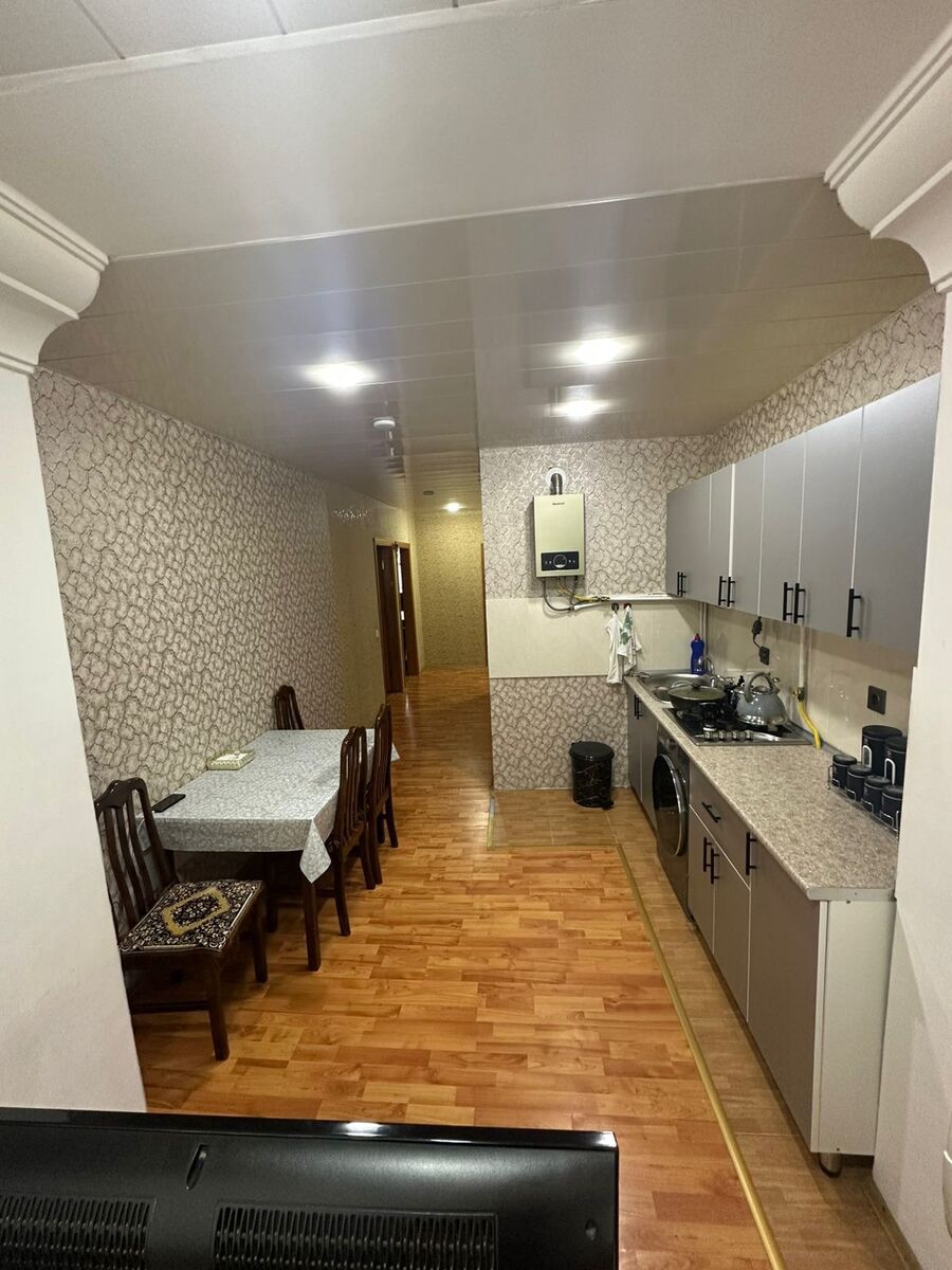 Satılır 4 otaqlı köhnə tikili 100 m² — Mənzil, Bakı (8)