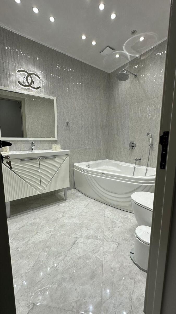 İcarəyə verilir 3 otaqlı yeni tikili 150 m² — Mənzil, Bakı (9)
