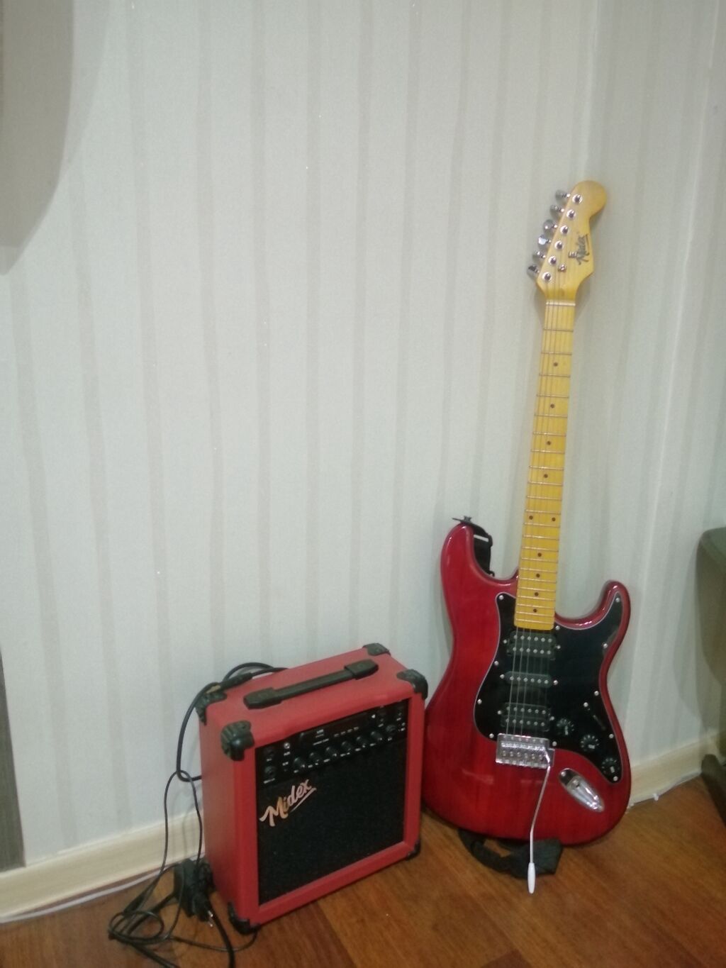 Elektron gitara, 6 sim, İşlənmiş — Mallar, Sumqayıt (3)