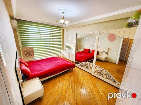 İcarəyə verilir 3 otaqlı yeni tikili 130 m²