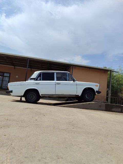 VAZ (LADA) 2106: 1.6 l | Sedan