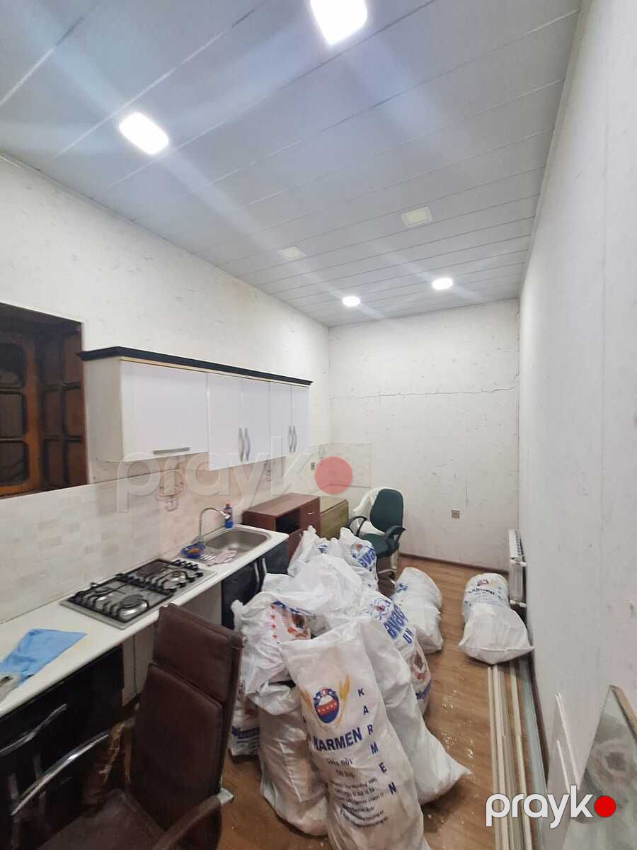 Satılır 2 otaqlı köhnə tikili 70 m² — Mənzil, Bakı (5)
