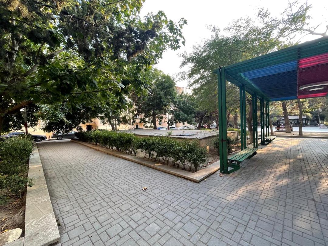 Satılır 4 otaqlı köhnə tikili 80 m² — Mənzil, Bakı (5)