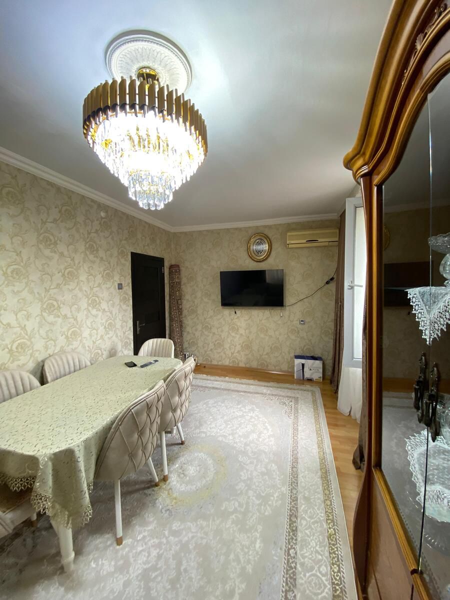 Satılır 2 otaqlı köhnə tikili 65 m² — Mənzil, Bakı (2)
