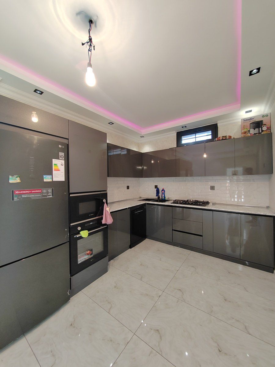 Satılır 6 otaqlı həyət evi/bağ evi 230 m² — Ev, villa, Bakı (11)