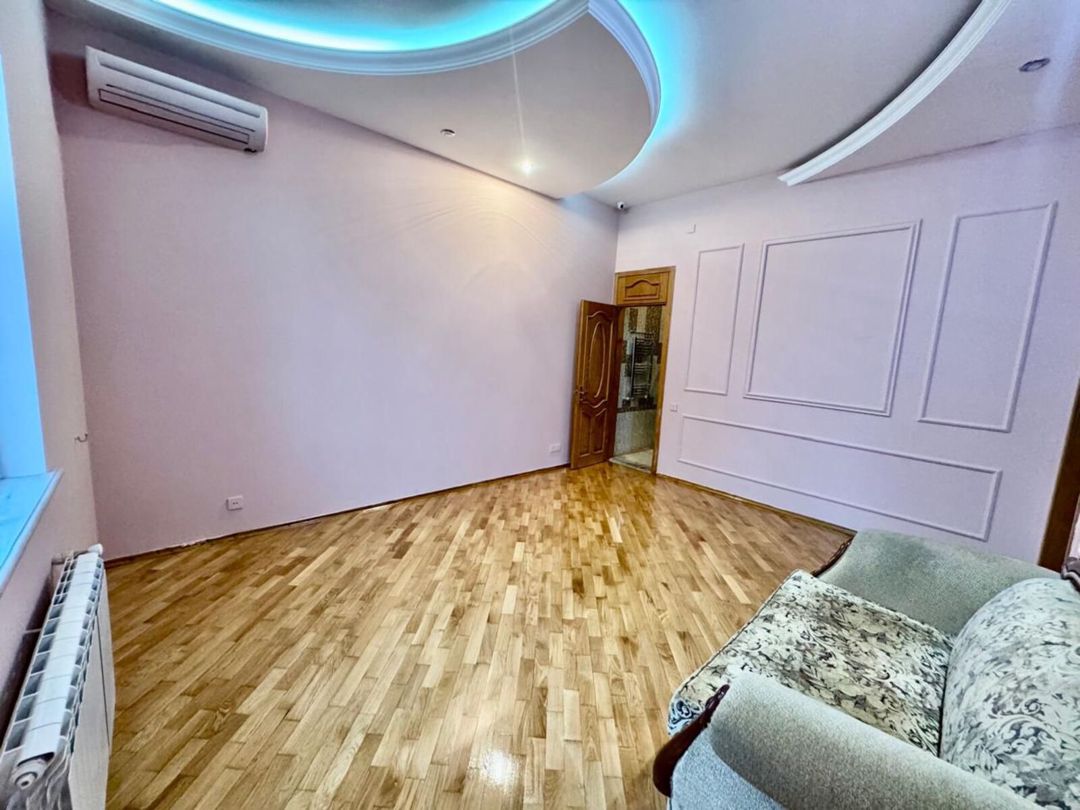 İcarəyə verilir 6 otaqlı həyət evi/bağ evi 480 m² — Ev, villa, Bakı (11)