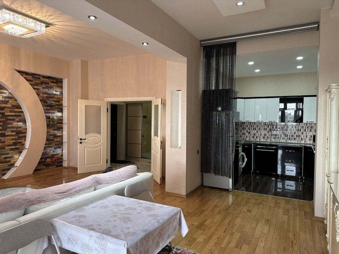 İcarəyə verilir 3 otaqlı yeni tikili 155 m² — Mənzil, Bakı (5)