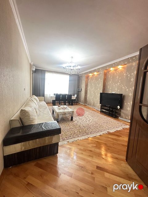 Satılır 3 otaqlı yeni tikili 145 m²
