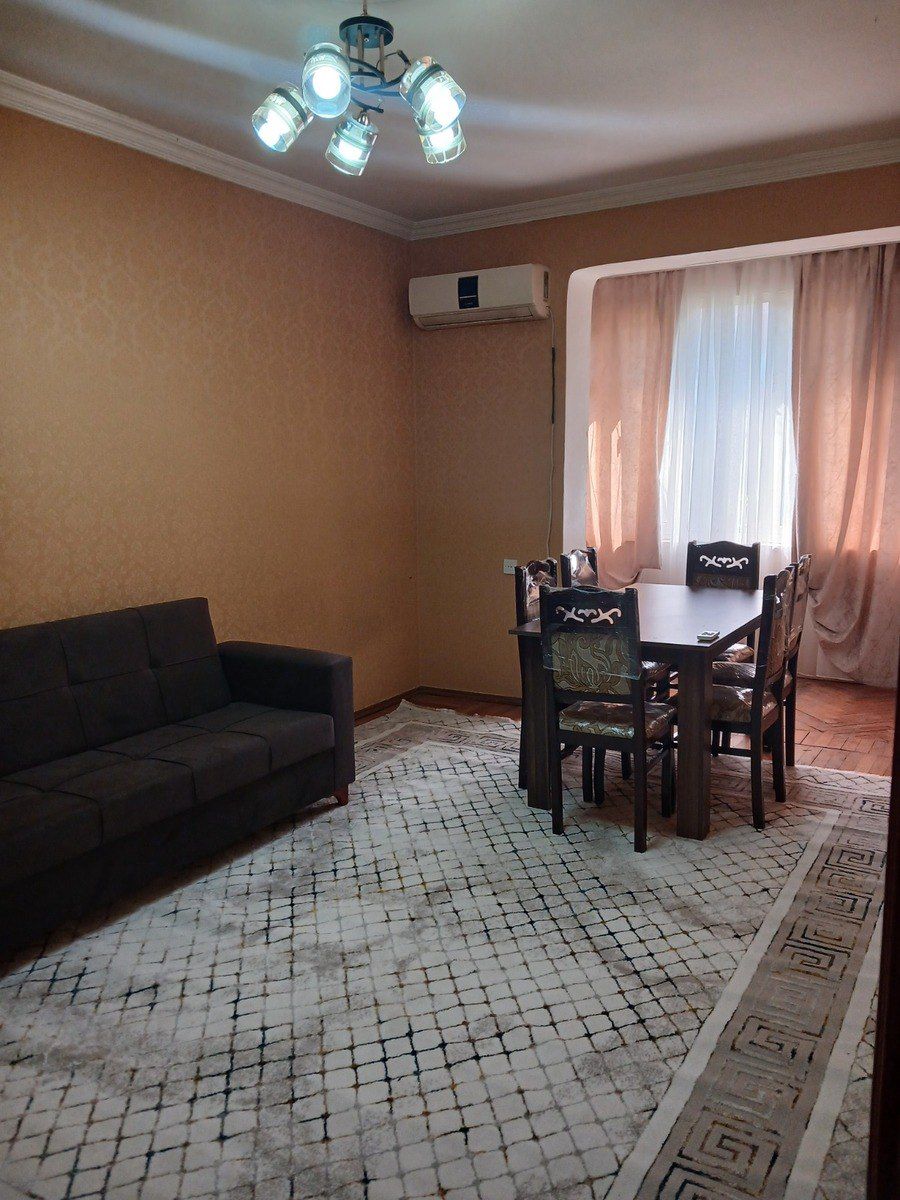Satılır 2 otaqlı köhnə tikili 55 m² — Mənzil, Bakı (4)