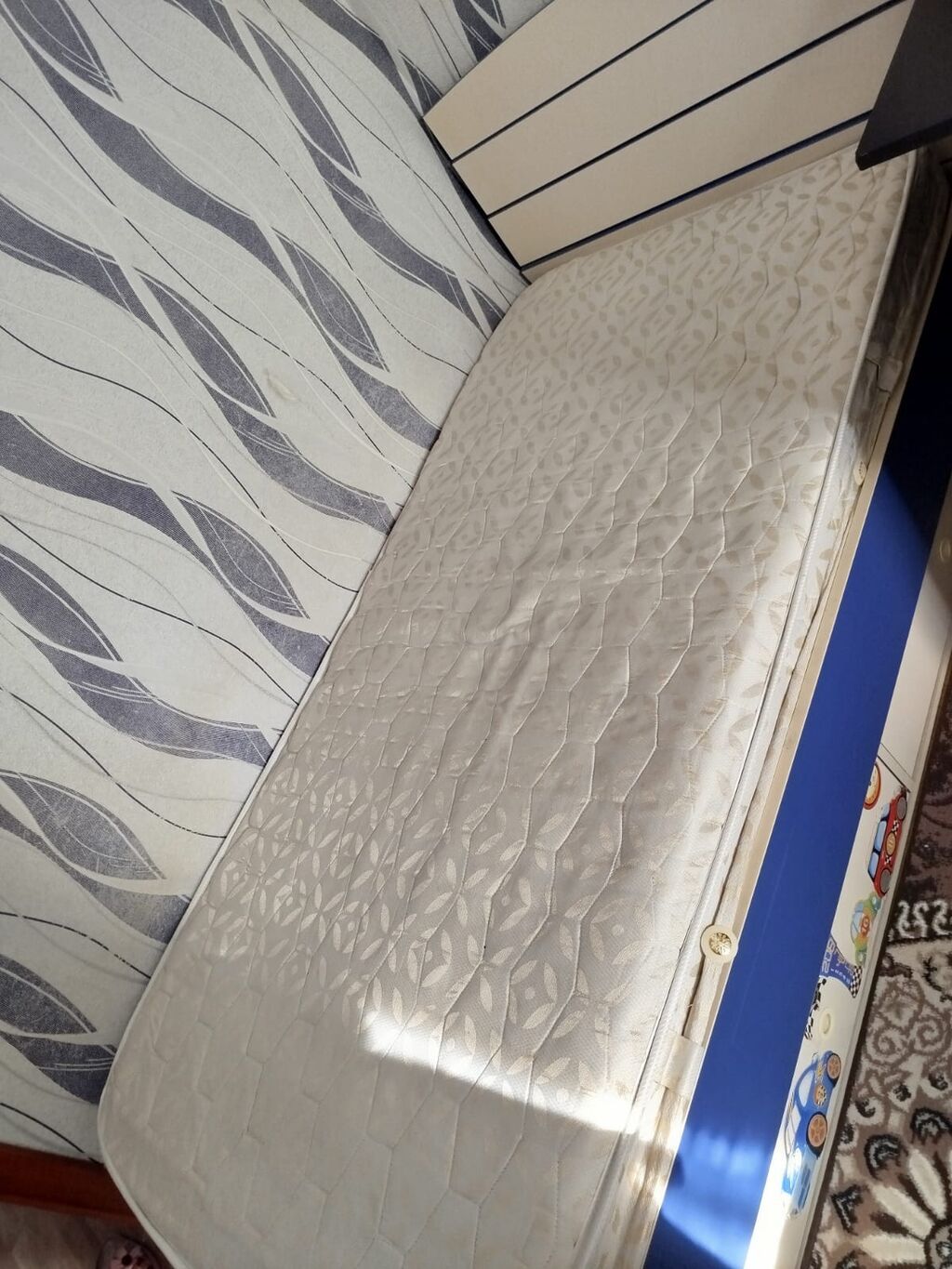 Məhsul: 1 ədəd tək çarpayı + döşək Təsvir: - Alt hissəsində paltar — Mebel, Bakı