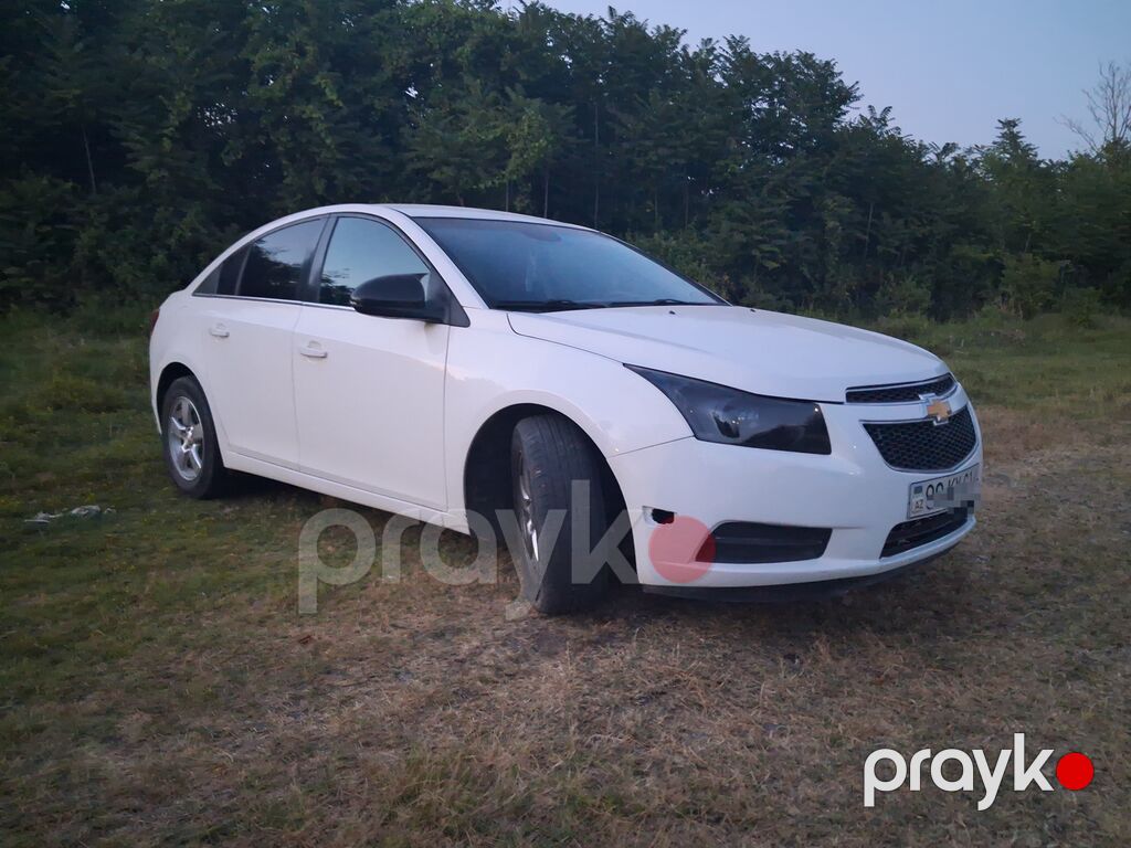 Chevrolet Cruze sedan - Kuzov: ağ rəng, 4 qapılı sedan, arxa — Avto, Bakı (4)