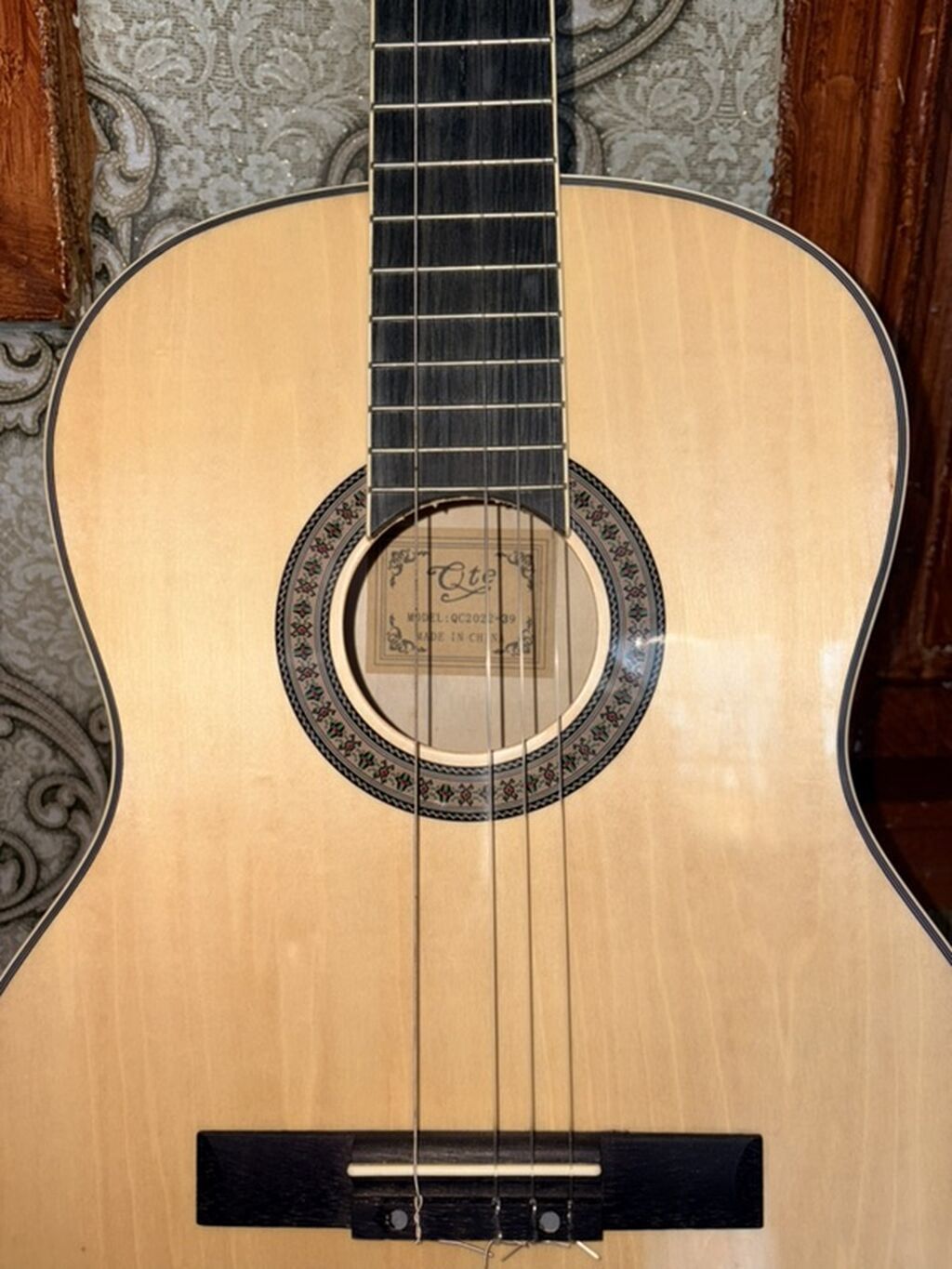 Klassik gitara + yumşaq çanta (brend: Qte) - Korpus: klassik forma — Mallar, Digah (4)