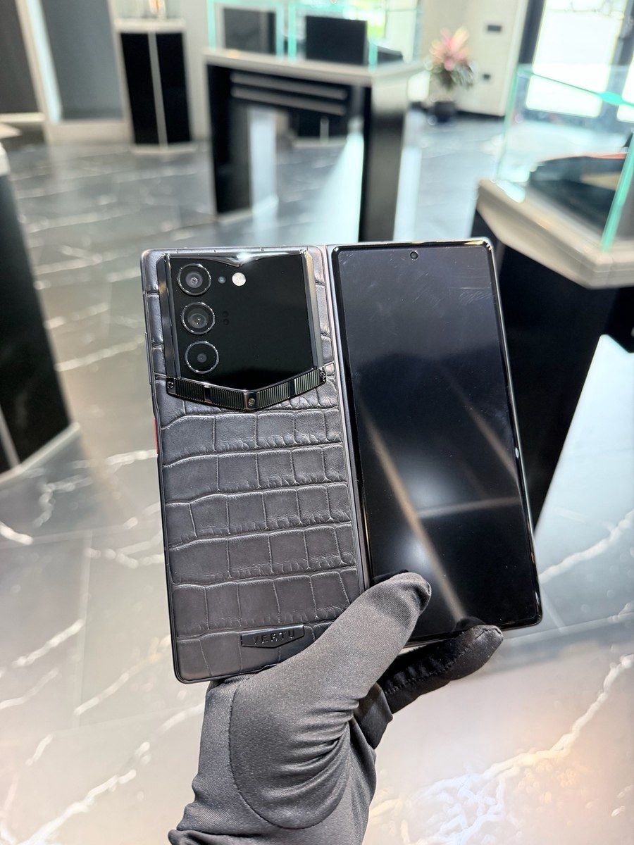 Vertu Alpha Fold Black Alligator 1 TB 2026 — Smartfonlar, Bakı
