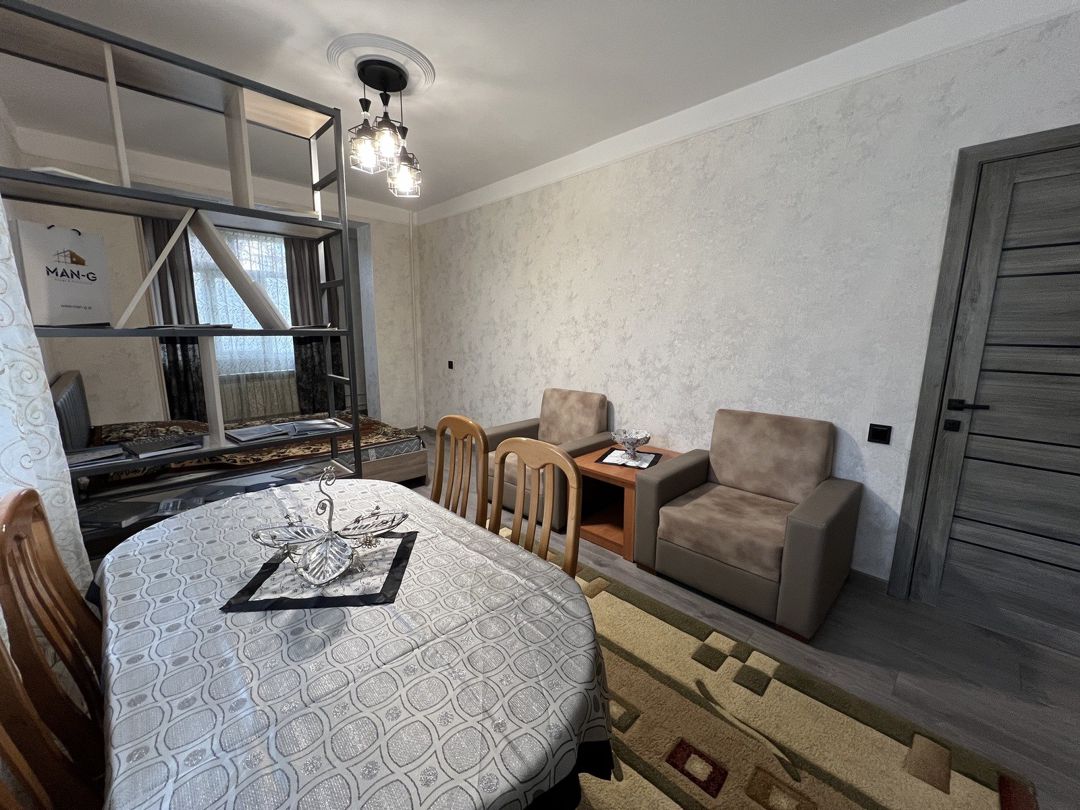 Satılır 1 otaqlı köhnə tikili 45 m² — Mənzil, Bakı