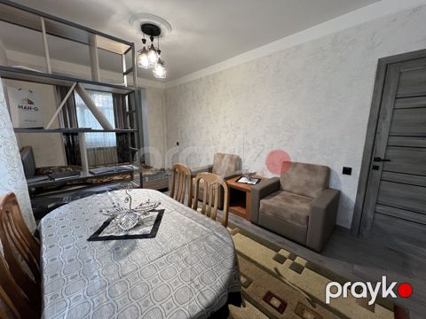 Satılır 1 otaqlı köhnə tikili 45 m²