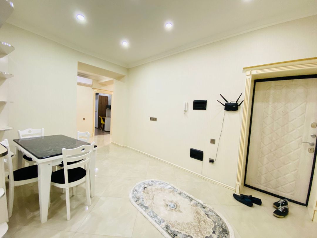 İcarəyə verilir 3 otaqlı yeni tikili 120 m² — Mənzil, Bakı (9)