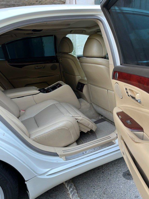 Lexus LS 460, 4.6 L, 2008 il, 290 000 km — Avtomobillər, Bakı (11)