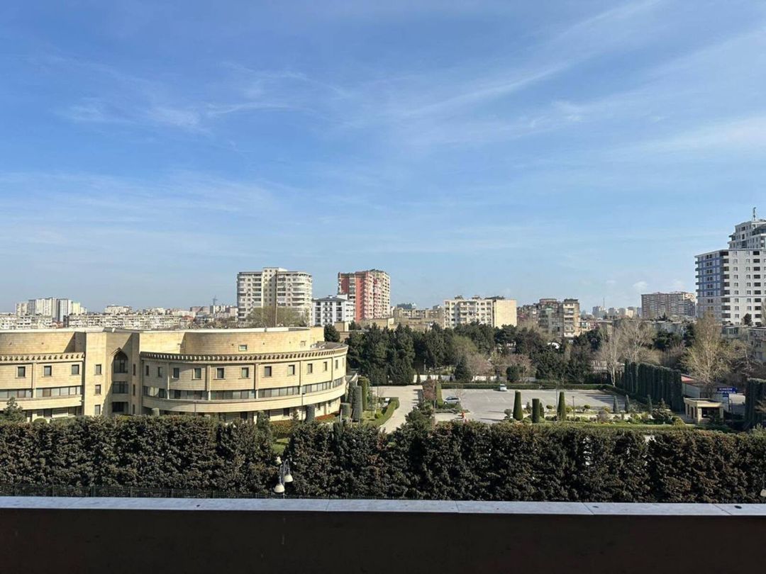 Satılır 4 otaqlı yeni tikili 180 m² — Mənzil, Bakı (9)