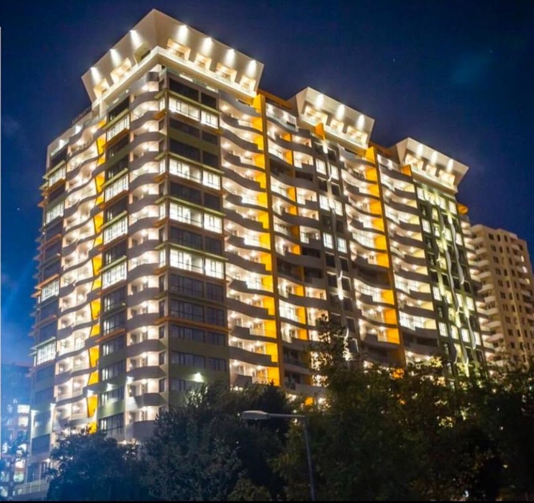 Satılır 4 otaqlı yeni tikili 248 m² — Mənzil, Bakı