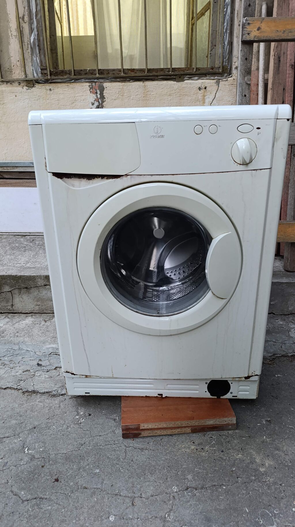 İndesit paltaryuyan maşın - Model: WI 60 X EX (Type: LB2000I) - Ön — Paltaryuyan maşınlar, Bakı