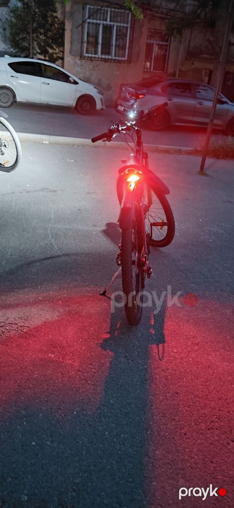 Şəhər və yüngül off-road üçün tam təchizatlı dağ velosipedi — Bakı