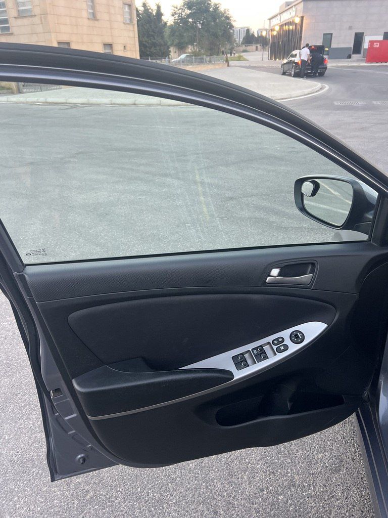 Hyundai Accent, 1.6 L, 2017 il, 149 669 km — Avtomobillər, Bakı (9)