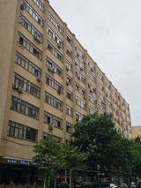 Satılır 5 otaqlı köhnə tikili 60 m² — Nəsimi Emlak — Квартира