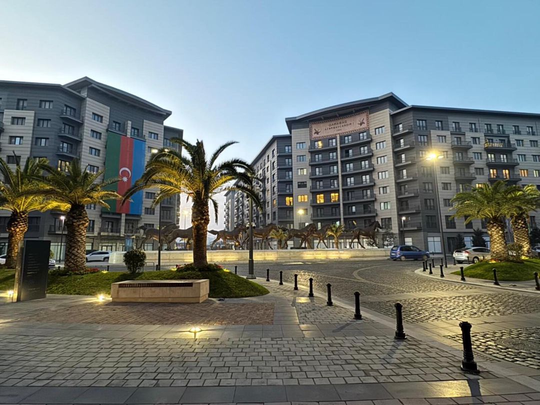 Satılır 4 otaqlı yeni tikili 166 m² — Mənzil, Bakı
