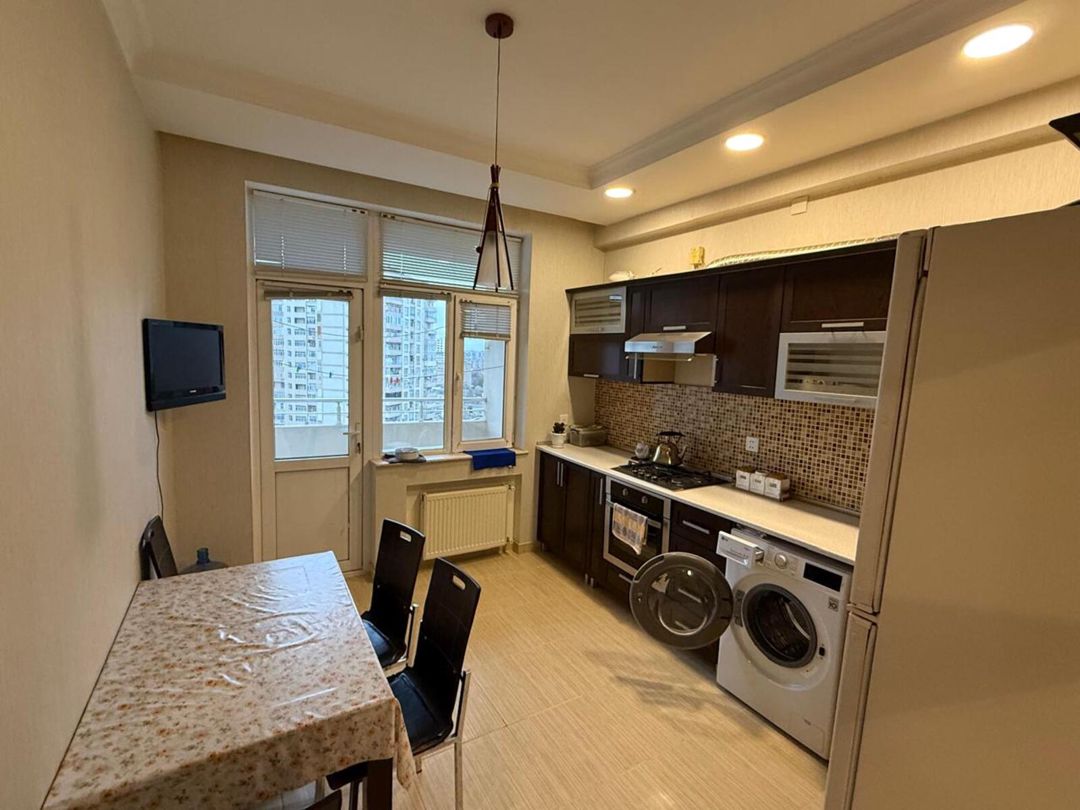İcarəyə verilir 3 otaqlı yeni tikili 100 m² — Mənzil, Bakı (5)