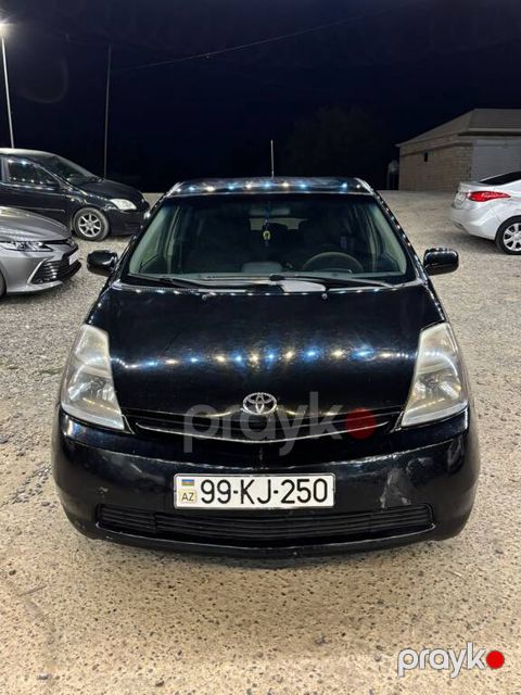 Toyota Prius, 1.5 L, 1.3 kWh, 2007 il, 340 000 km