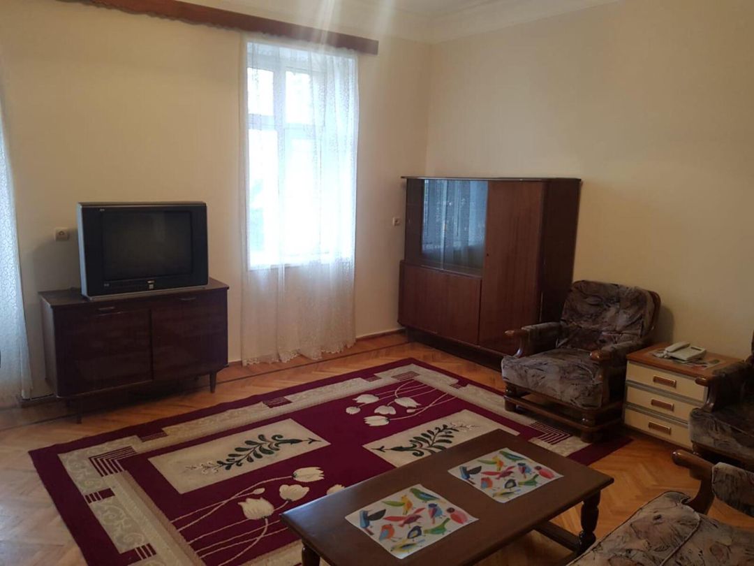 İcarəyə verilir 2 otaqlı köhnə tikili 70 m² — Mənzil, Bakı (3)
