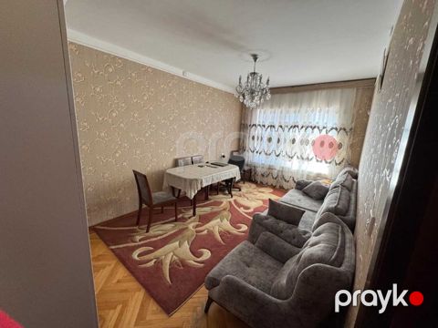 Satılır 3 otaqlı köhnə tikili 80 m²