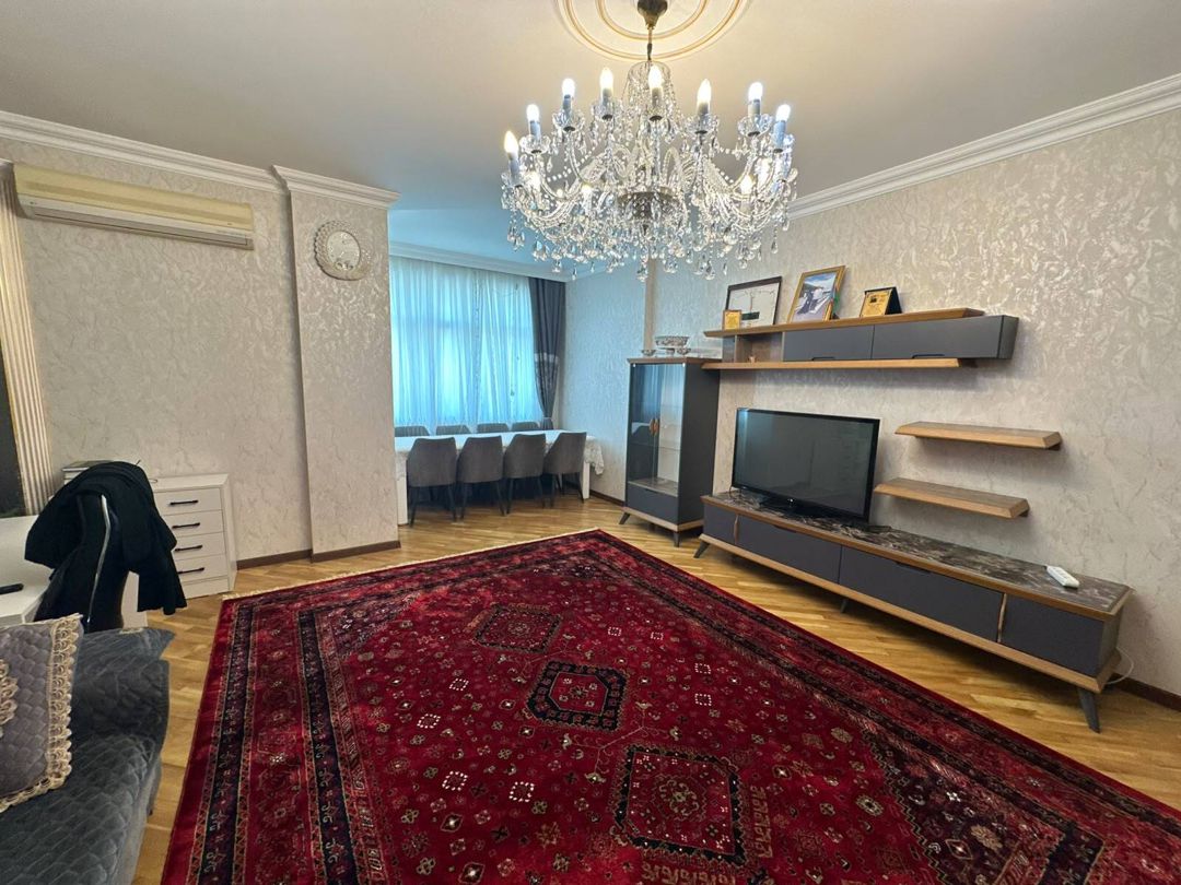 Satılır 4 otaqlı yeni tikili 190 m² — Mənzil, Bakı (2)