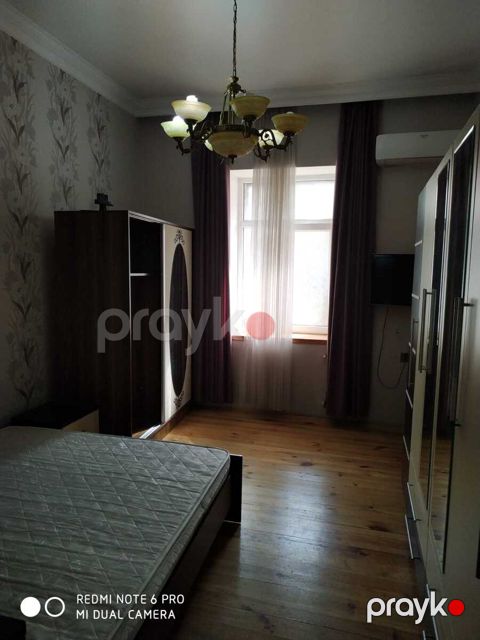 Satılır 2 otaqlı köhnə tikili 37 m²