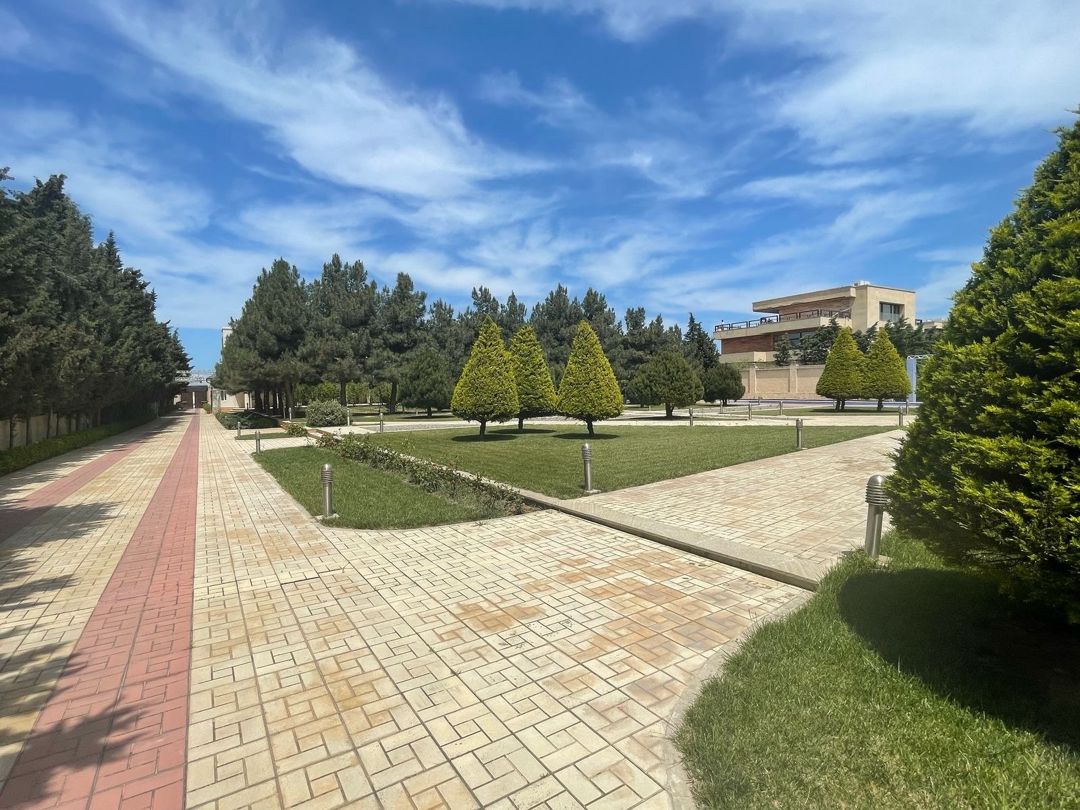 Satılır 10 otaqlı həyət evi/bağ evi 500 m² — Ev, villa, Bakı (4)