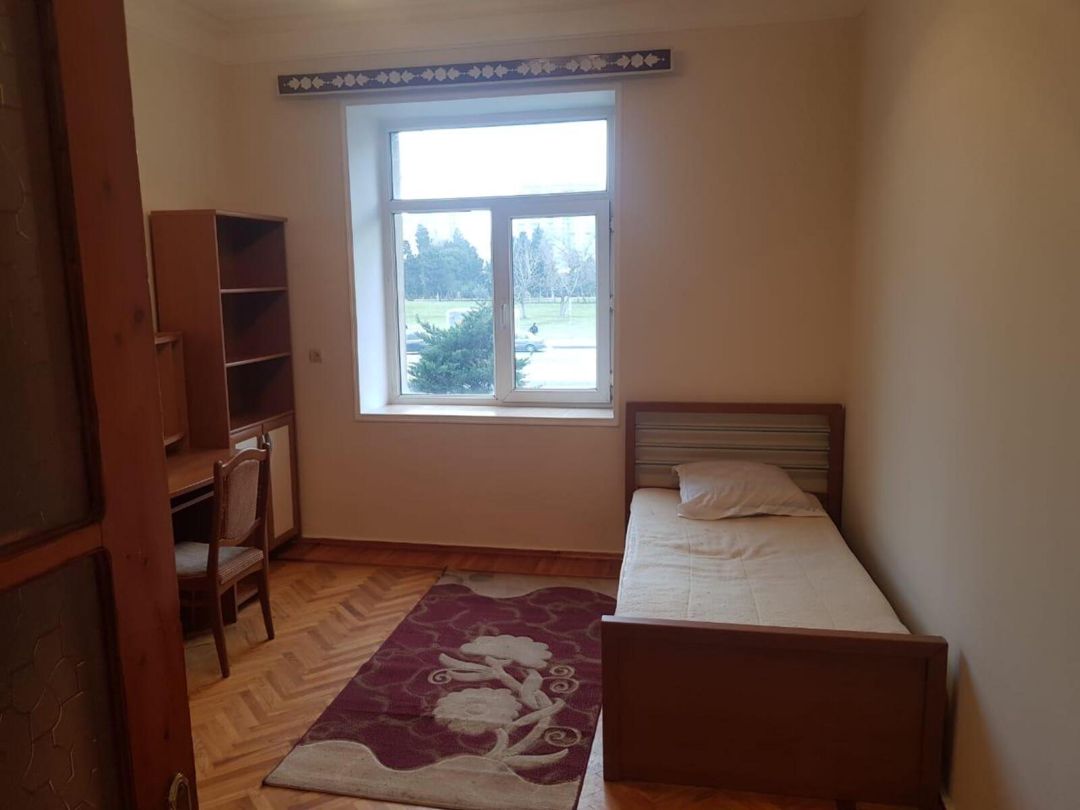 İcarəyə verilir 2 otaqlı köhnə tikili 70 m² — Mənzil, Bakı (6)