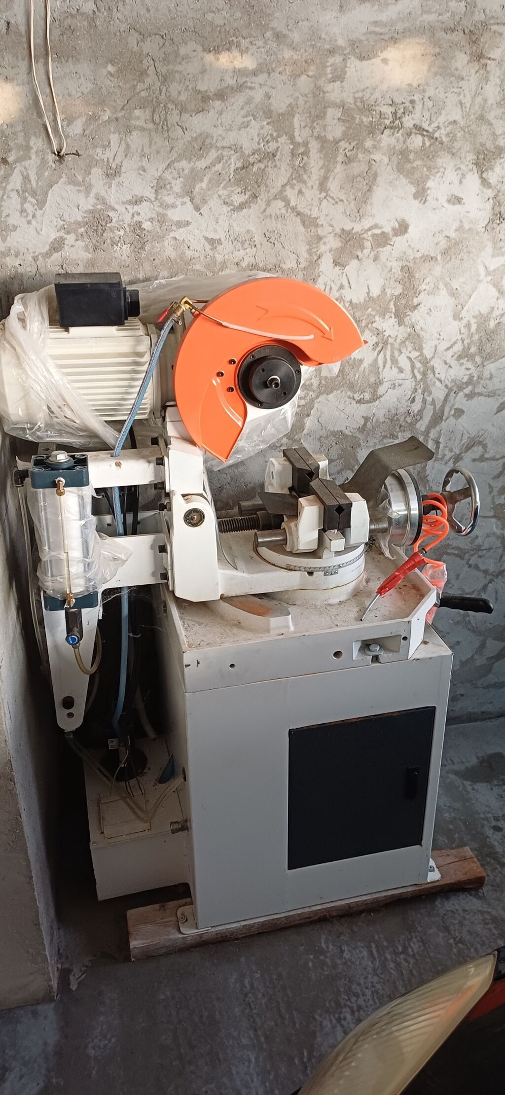 Sənaye tipli metal kəsmə dəzgahı – dairəvi diskli mişar (model — Mallar, Şamaxı (3)
