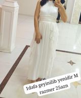 Ağ rəngli zərif gecə/ziyafət donu. - Ölçü: M - Model: qolsuz — Şəxsi əşyalar