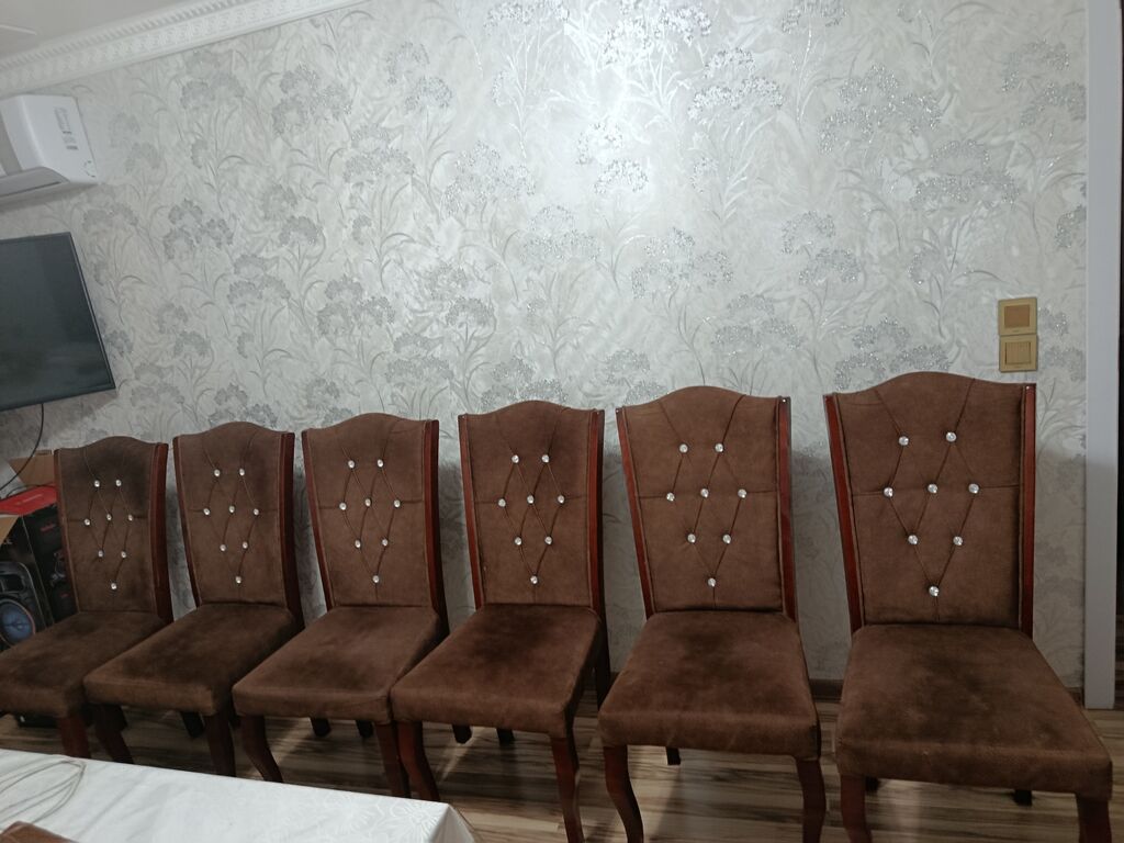 Yemək otağı üçün klassik üslubda yumşaq stullar dəsti. - Material — Stullar, Sumqayıt (6)