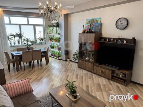 Satılır 4 otaqlı yeni tikili 135 m²