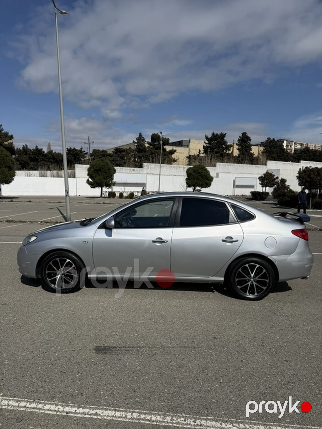 Hyundai Elantra sedan – gümüşü rəng, Azərbaycan nömrə nişanı — Avto, Bakı (6)