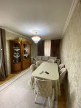 Satılır 2 otaqlı köhnə tikili 65 m² — Mənzil