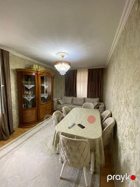 Satılır 2 otaqlı köhnə tikili 65 m²
