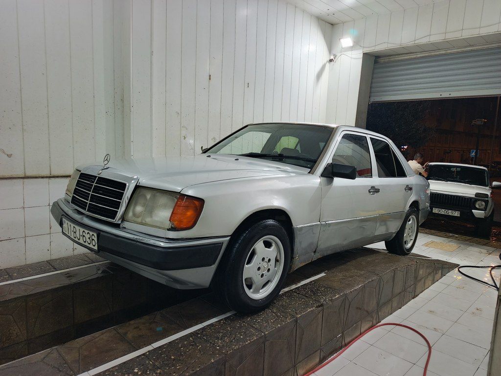 Mercedes 200 E, 2.0 L, 1992 il, 356 854 km — Avtomobillər, Bakı (2)