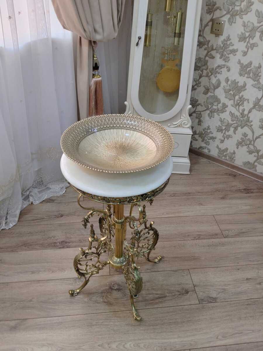 Telefon masası — Mallar, Bakı (2)
