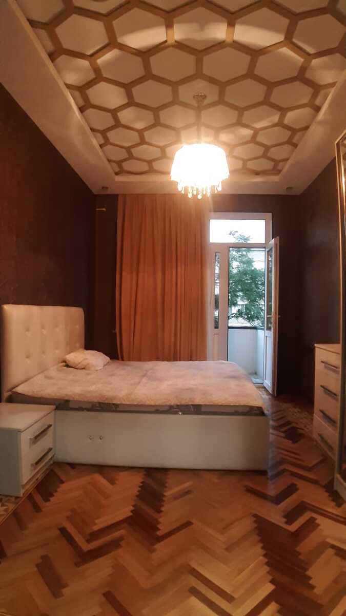 Satılır 2 otaqlı köhnə tikili 65 m² — Mənzil, Bakı (4)