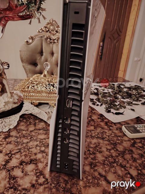 Ps 5 slim satılır 2 djostik ilə, ideal vəziyyətdədir, içinde 600 — Gəncə