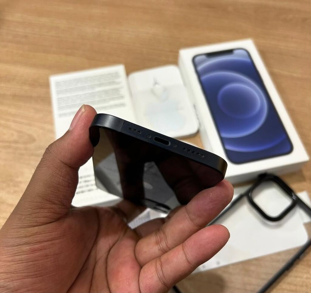 IPhone 12, 128 GB, Qara, Zəmanət, Simsiz şarj, Face ID — Apple iPhone, Digah (4)