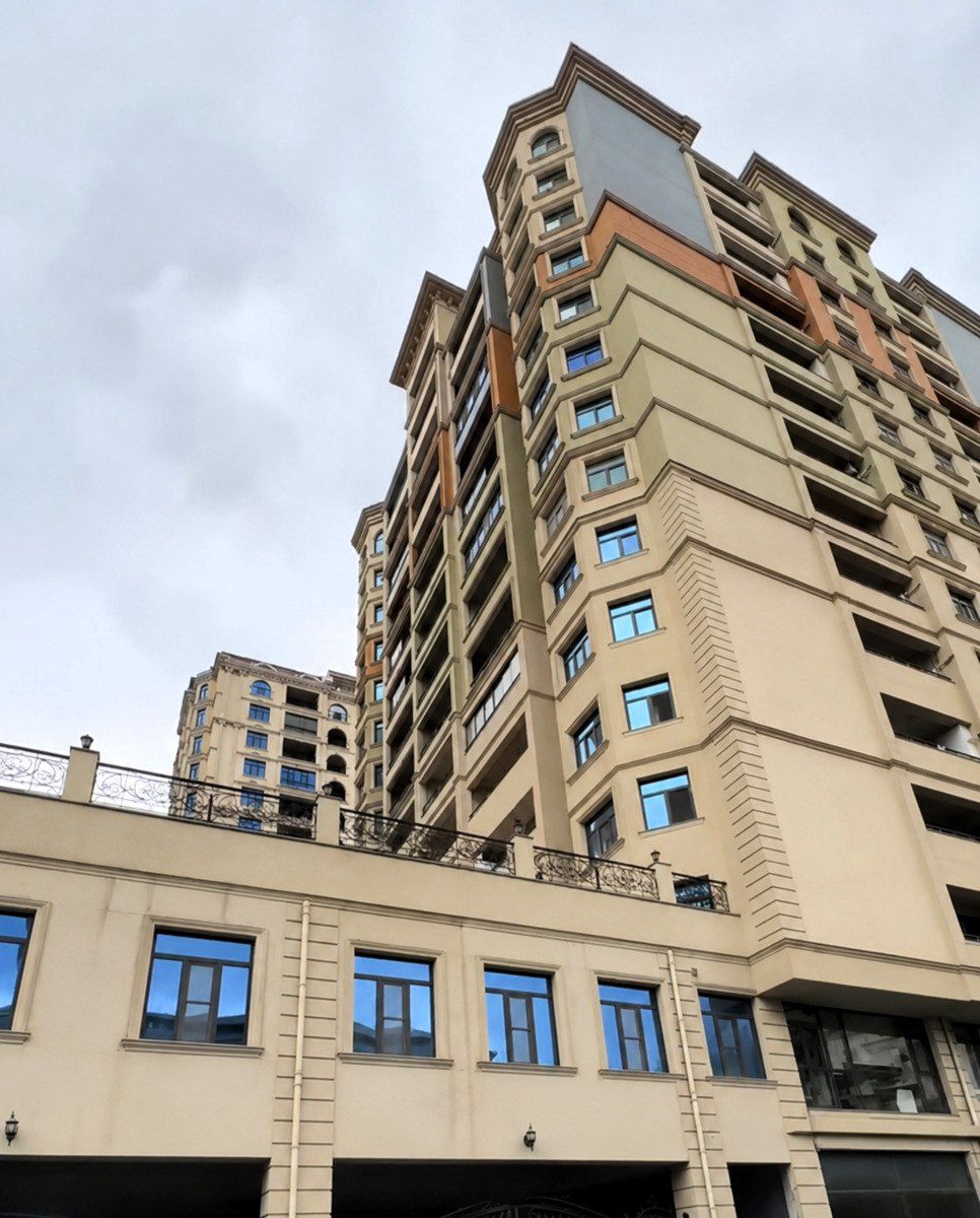 Satılır 4 otaqlı yeni tikili 225 m² — Mənzil, Bakı (2)